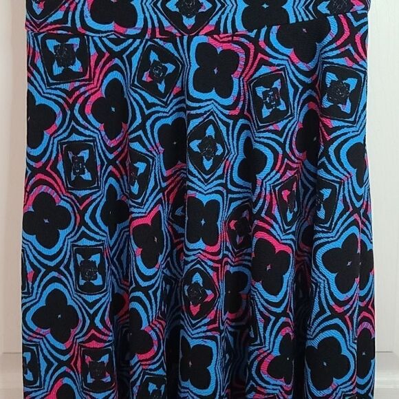 Lularoe Nicole Kaleidoscope pattern   - Picture 5 of 6